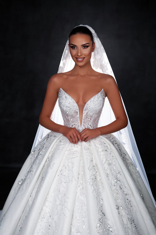 Pointed Sweetheart Wedding Dress