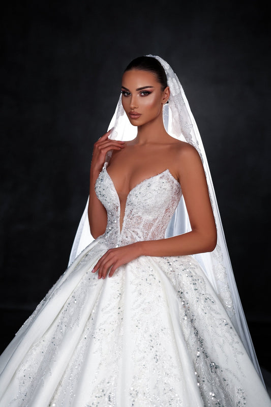 Pointed Sweetheart Wedding Dress